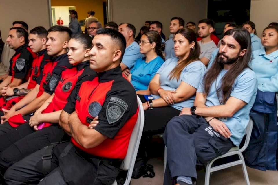 arranco-en-cordoba-la-capacitacion-en-seguridad-nautica