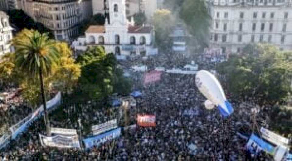 los-gremios-universitarios,-decepcionados-tras-la-reunion-con-el-gobierno-nacional:-“no-hubo-una-propuesta-de-mejora-salarial”