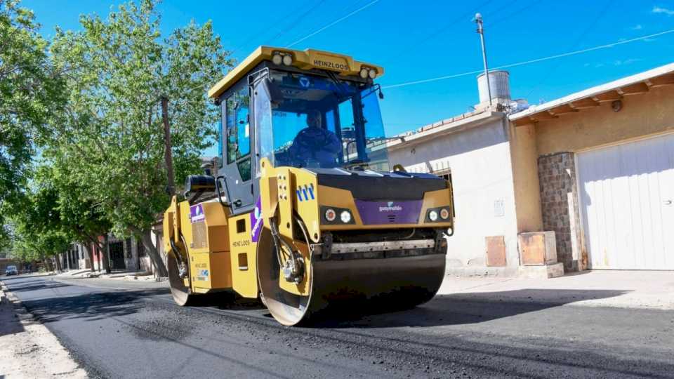 guaymallen-avanza-con-obras-en-distintas-arterias-del-departamento