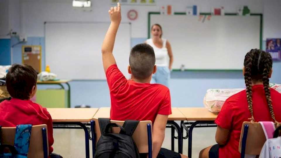 Más de 200 docentes amplían la plantilla en Córdoba desde el mes de julio