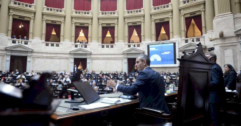 el-veto-a-la-ley-de-financiamiento-universitario-se-juega-su-suerte-hoy-en-diputados