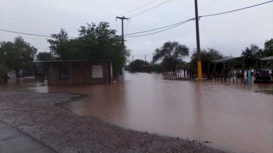 Caucete, muy afectado por la lluvia: evacuados y 75 familias asistidas