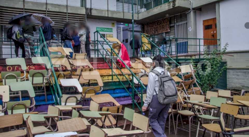 toma-del-rectorado-de-la-unsa:-comunicado-de-los-estudiantes-y-docentes