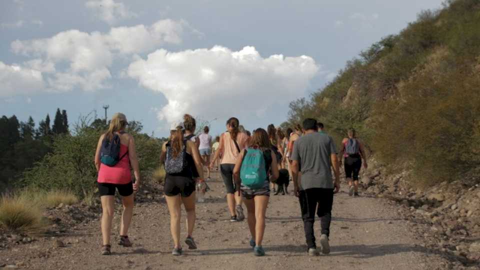 domingo-de-trekking-en-la-reserva-del-divisadero-largo