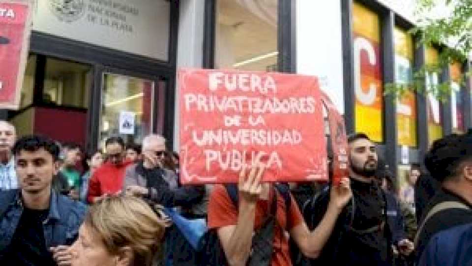 conflicto-universitario:-que-medidas-evaluan-aplicar-tras-el-anuncio-del-paro