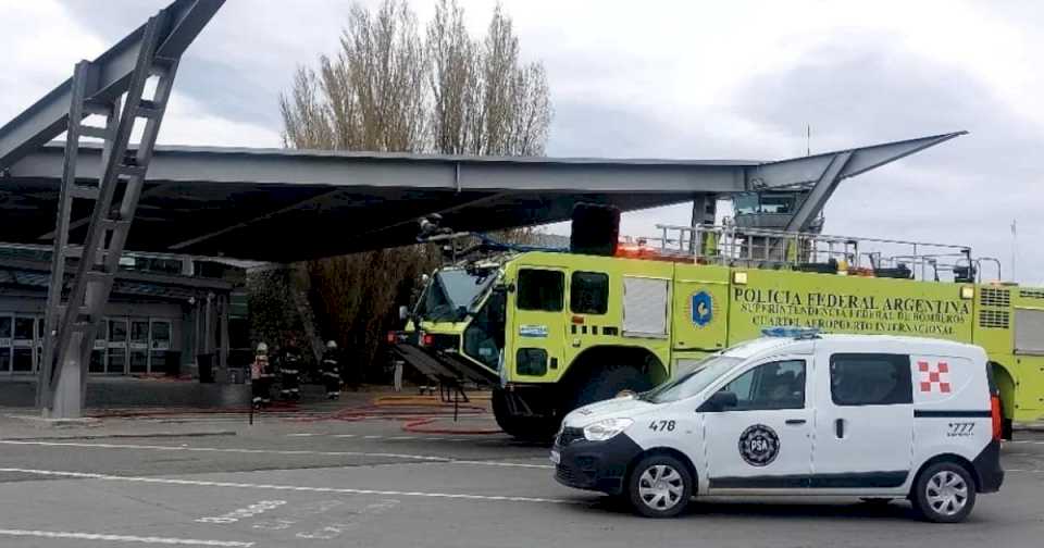 Un turista de Brasil causó revuelo y demoras en el Aeropuerto de El Calafate: «Tengo una bomba»