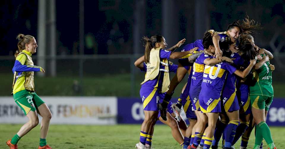 Las Gladiadoras de Boca tuvieron a una Laurina Oliveros que se hizo gigante en los penales, le ganaron a Santos y son semifinalistas de la Copa Libertadores