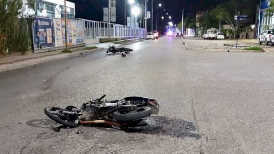 Piden oración por la salud del policía que chocó en servicio