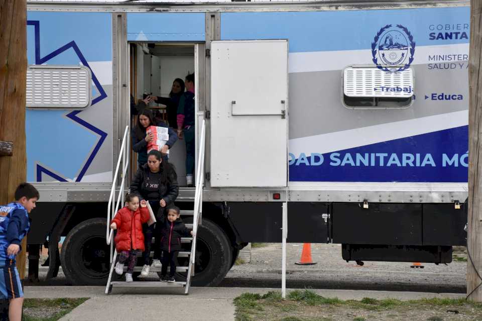 Exitoso operativo territorial de Salud en el barrio 499