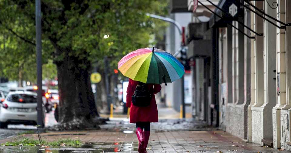 Pronóstico del tiempo: hasta cuándo habrá lluvias en Buenos Aires y un anticipo del verano con días que rozarán los 30 grados