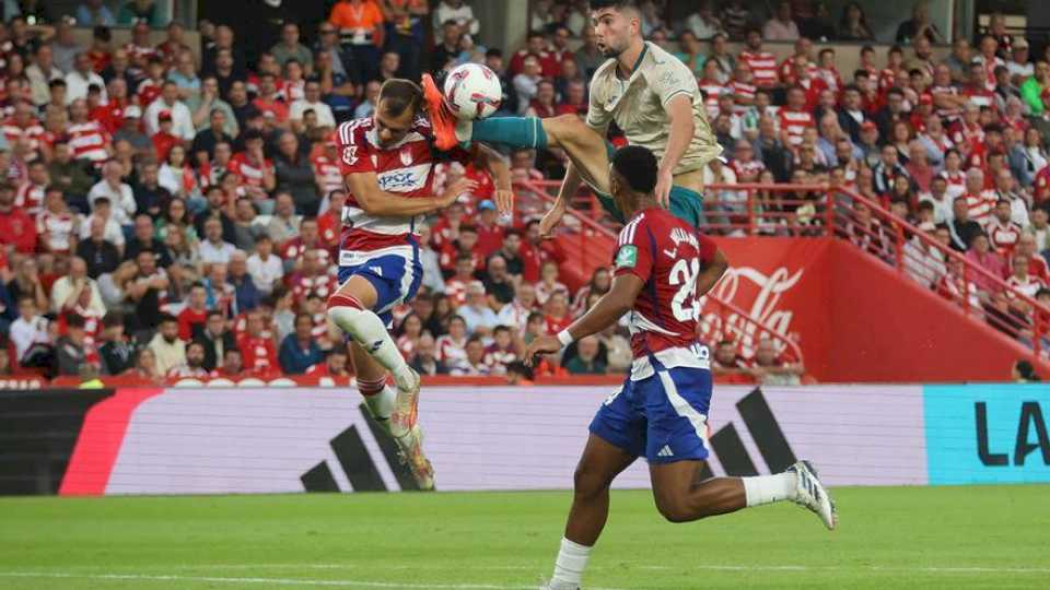 Granada CF-Córdoba CF | Las imágenes del partido de la Liga Hypermotion