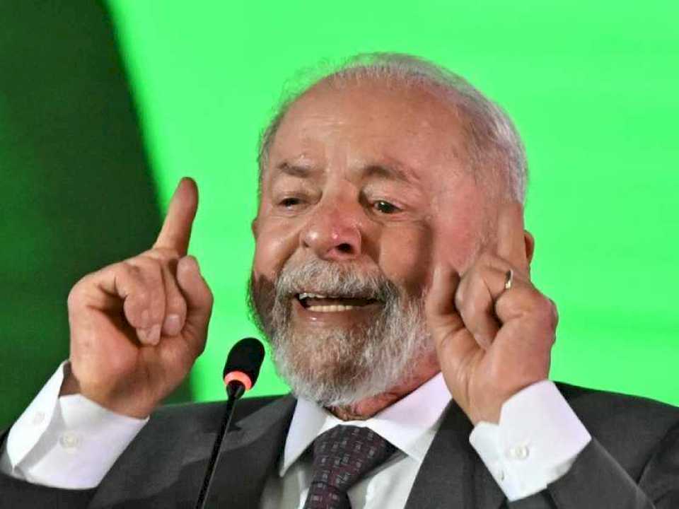 Lula se metió en la polémica y liquidó a los jugadores de Brasil: “Ya no hay un Garrincha, un Romario”