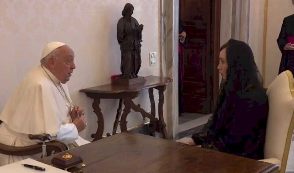 El papa Francisco recibió a Victoria Villarruel en el Vaticano