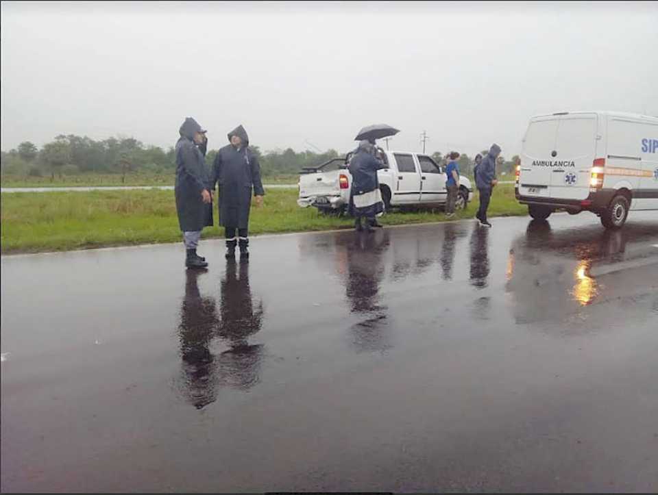 en-medio-de-copiosas-lluvias,-se-registraron-dos-siniestros-viales-con-dos-lesionados