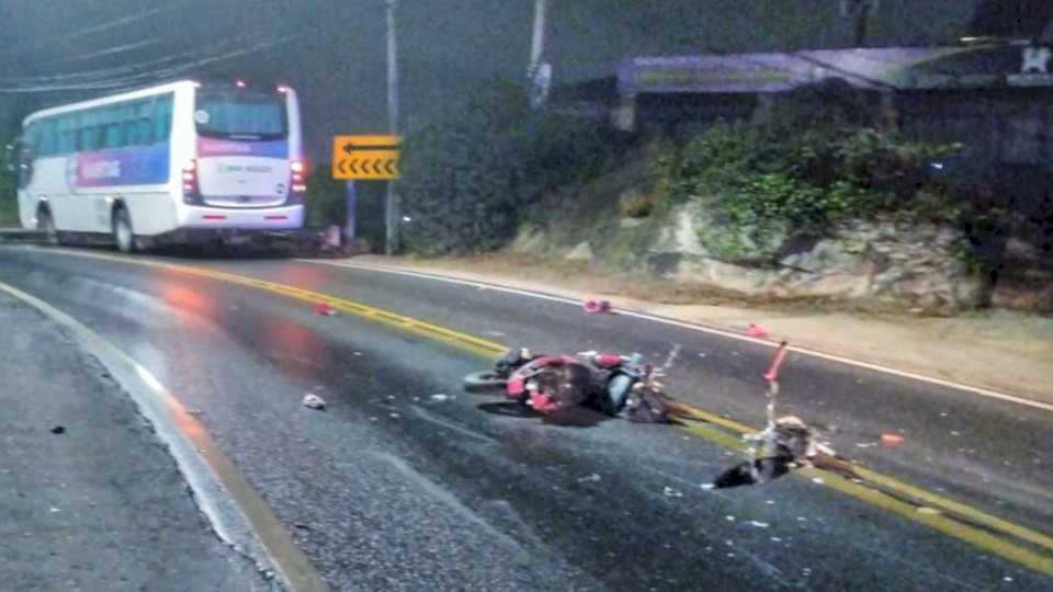 un-motociclista-despisto-y-choco-contra-un-colectivo-la-ruta-38-a-la-altura-de-villa-del-lago