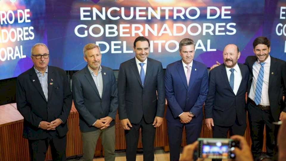 hugo-passalacqua-y-cinco-gobernadores-lanzan-el-bloque-de-integracion-“region-litoral”