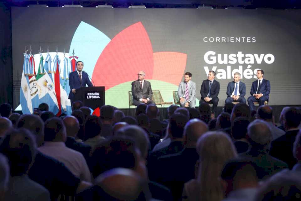 ¿que-dijo-valdes-como-primer-presidente-de-la-region-litoral?