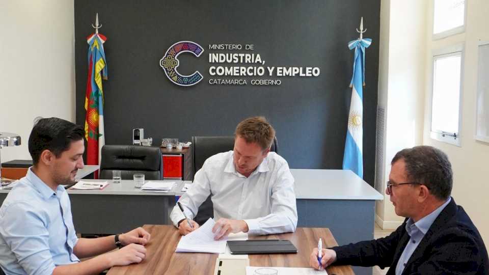 a-traves-del-fogacat-se-facilitara-el-acceso-a-financiamiento-de-mipymes