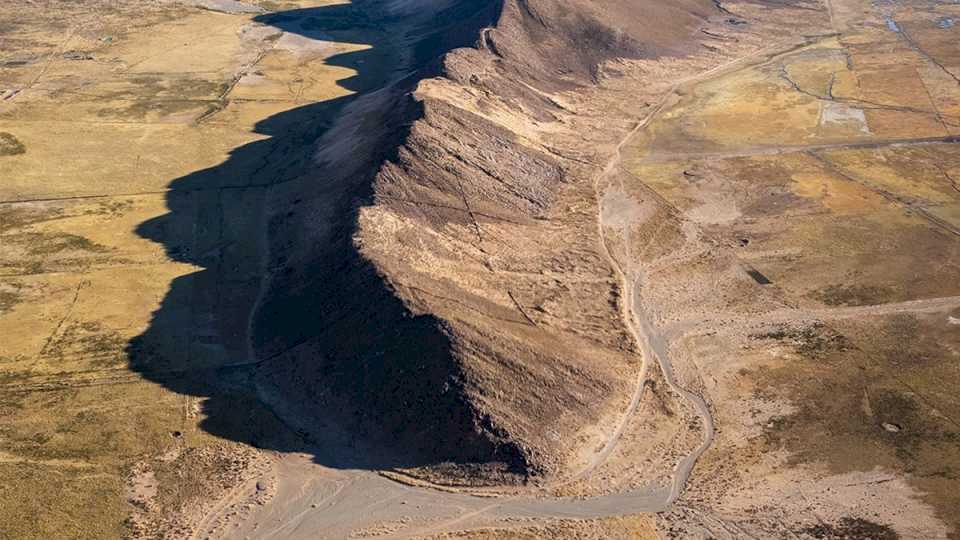 el-imponente-pueblo-de-la-puna-donde-podes-practicar-un-deporte-extremo