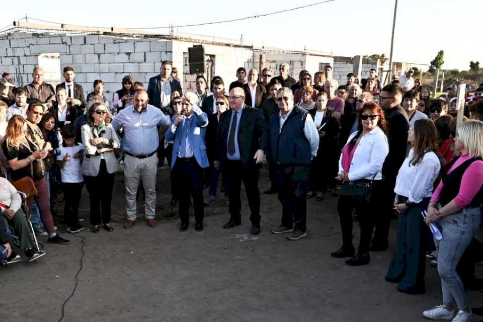 Las visitas a las viviendas en construcción comenzaron por Villa Mercedes