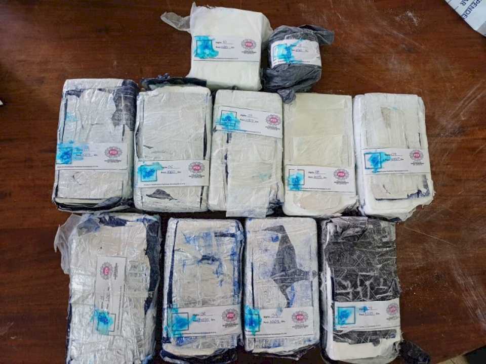 Ataque a un 146 derivó en secuestro de 10 kilos de cocaína e inminente juicio a pareja de René Ungaro