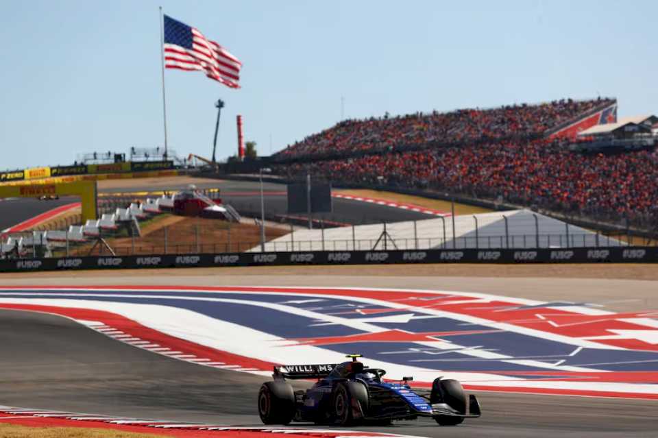 impresionante-carrera-de-franco-colapinto-en-el-gp-de-estados-unidos:-termino-10°-y-sumo-puntos