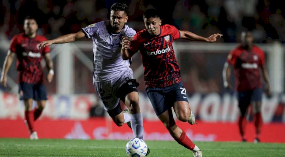 VIDEO. San Lorenzo le gana a Barracas Central por la Liga Profesional: seguilo en directo