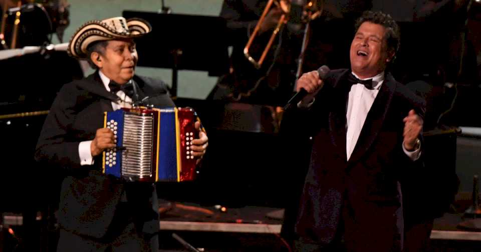 murio-el-acordeonista-egidio-cuadrado,-companero-musical-de-carlos-vives-y-aclamado-«rey-del-vallenato»,-a-los-73-anos