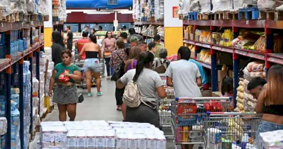 llega-la-semana-de-ofertas-de-los-supermercados-mayoristas:-¿cuando-es-el-«black-week»?