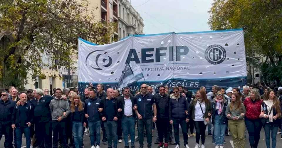 los-trabajadores-de-afip-van-contra-la-decision-de-javier-milei