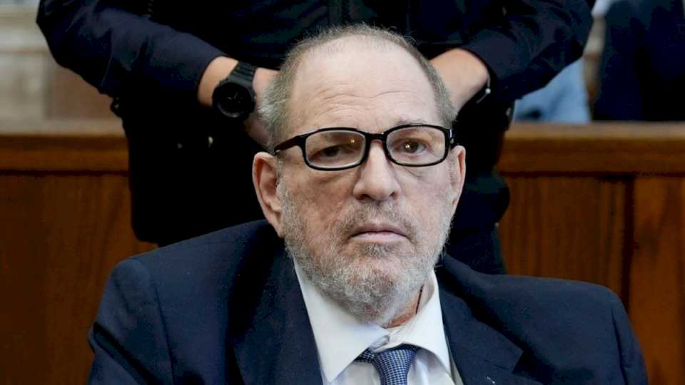 Reportan que Harvey Weinstein padece leucemia mieloide crónica