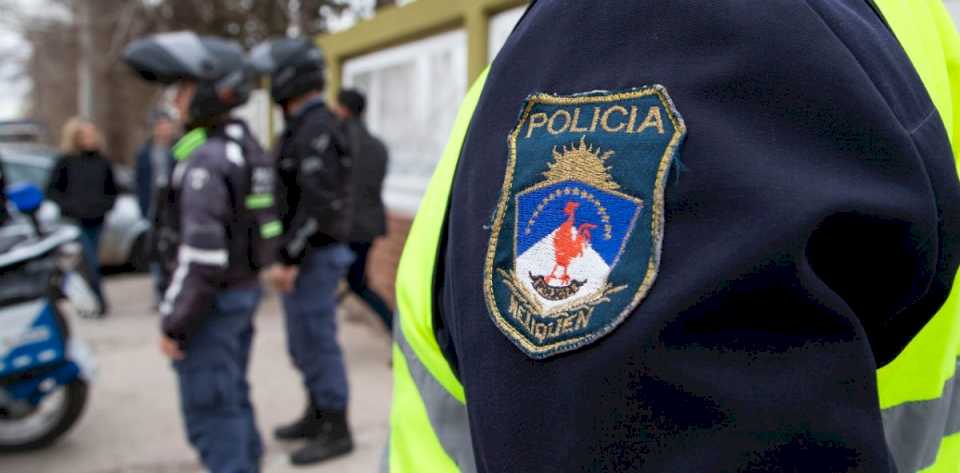 narcomenudeo:-la-policia-del-neuquen-realizo-un-operativo