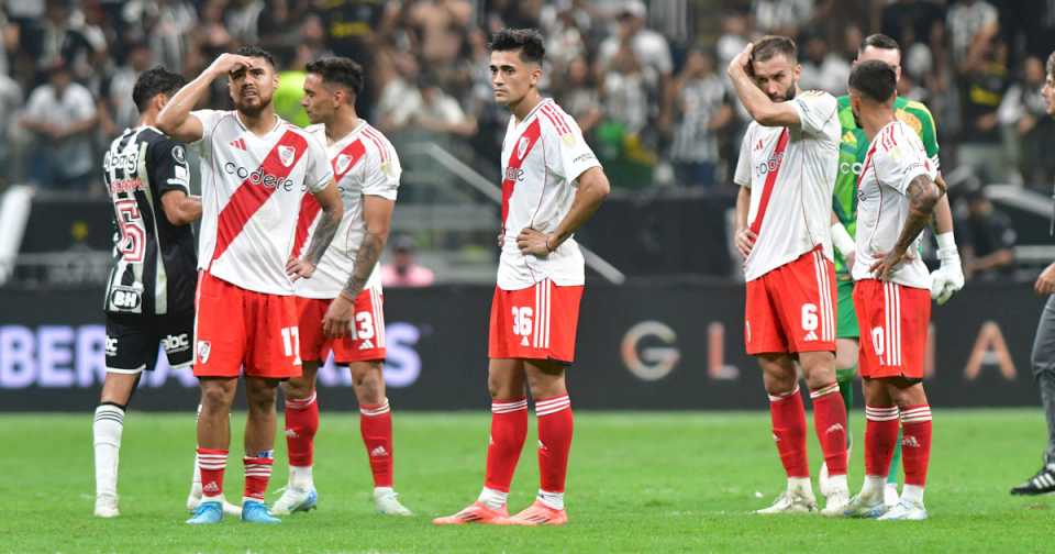 la-sombra-de-river-padecio-a-atletico-mineiro,-que-lo-goleo-en-belo-horizonte-y-lo-obligo-a-una-remontada-epica-para-ser-finalista-de-la-copa-libertadores