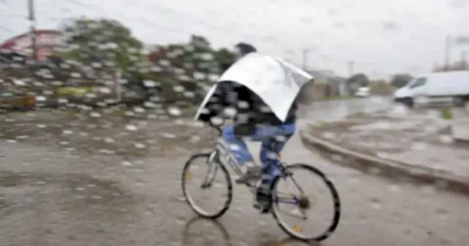 hasta-cuando-habra-lluvia-y-viento-en-rio-negro-y-neuquen:-la-ciclogenesis-se-hace-sentir