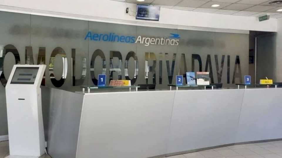 cerraron-las-oficinas-de-comodoro-de-aerolineas-argentinas