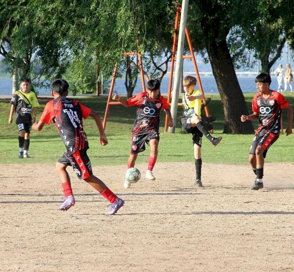 encuentro-de-futbol-infantil-jugamos-todos-en-carlos-paz-con-presencia-internacional