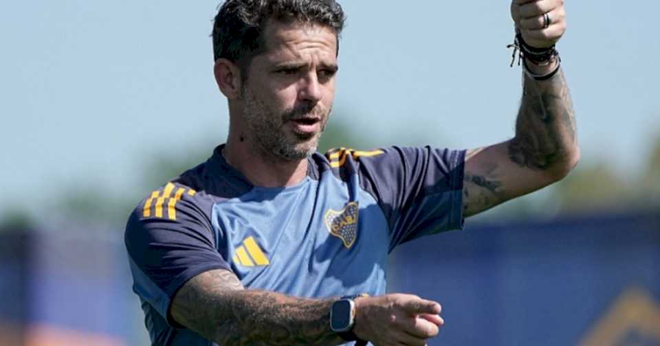 La inédita formación que planea Fernando Gago en Boca para Copa Argentina: cuatro delanteros