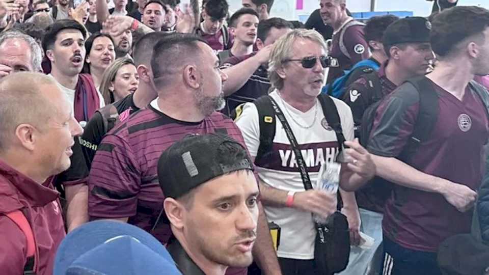 Murió un hincha de Lanús en la previa al duelo con Cruzeiro por la Sudamericana