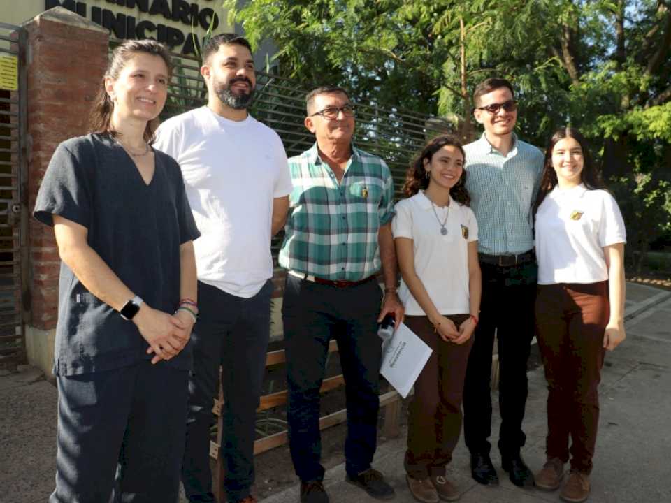 Alumnas del colegio San Roque serán pasantes en el centro veterinario municipal