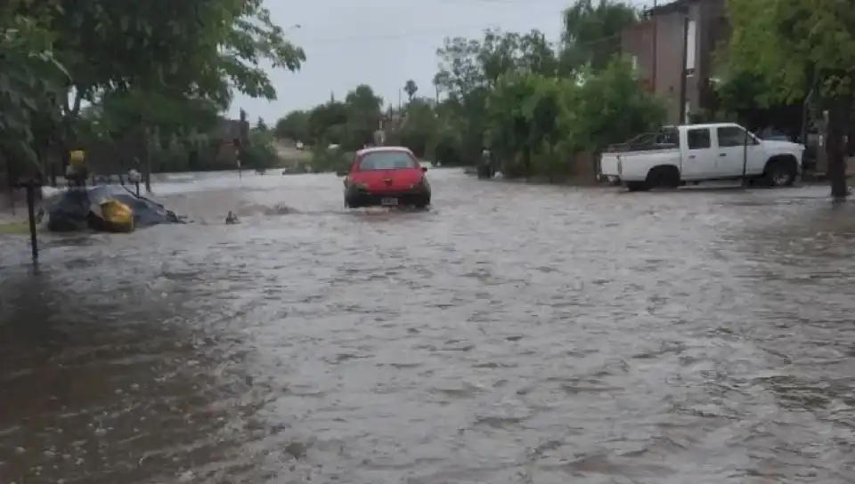 en-chajari-las-lluvias-intensas-causaron-inundacion-por-desborde-arroyos.