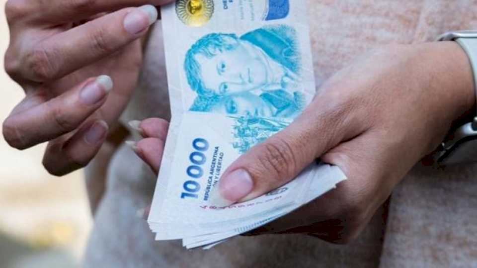 Confirman la fecha de pago del 20% del sueldo de octubre para los estatales tucumanos