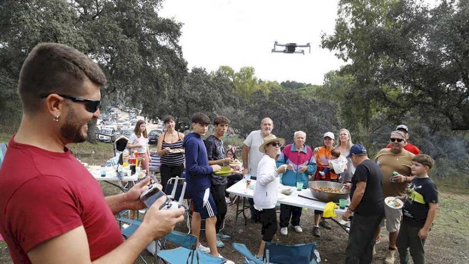 los-villares-se-llena-de-cordobeses-por-san-rafael