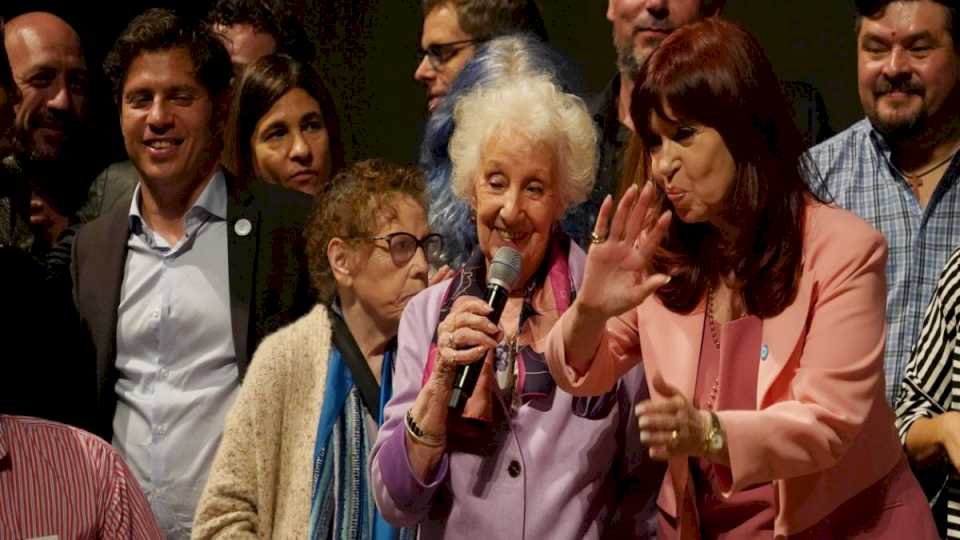 estela-de-carlotto-admitio-la-«frialidad»-que-sintio-entre-cristina-kirchner-y-axel-kicillof