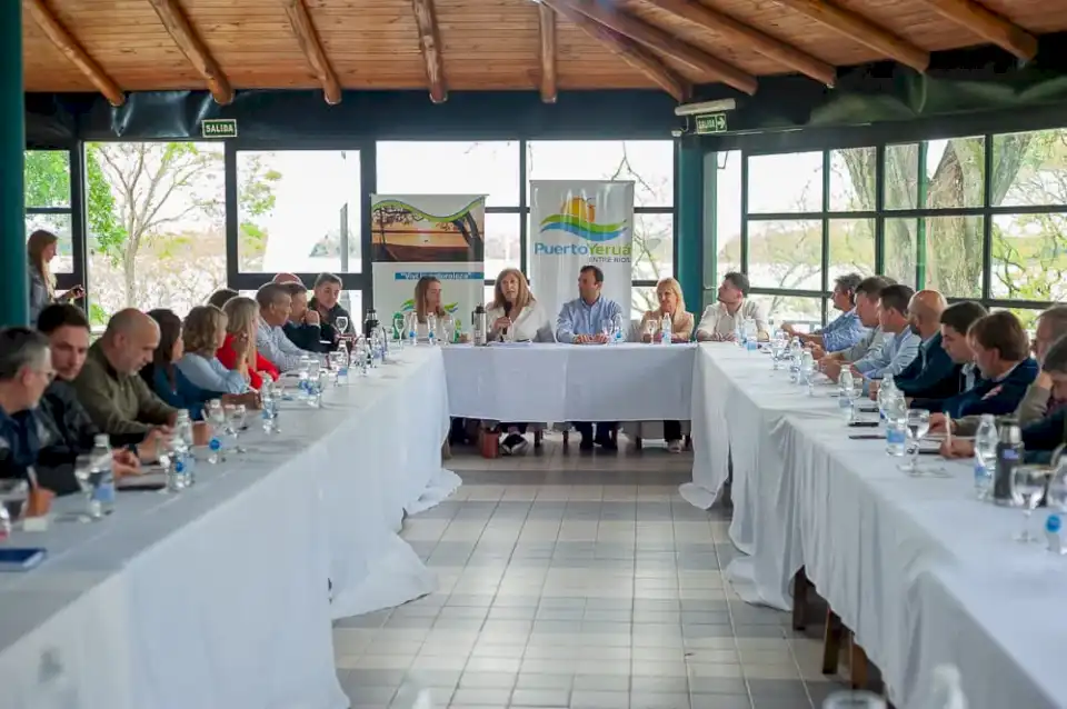 Puerto Yeruá: La Liga de Intendentes Justicialistas y legisladores provinciales definieron prioridades de agenda política