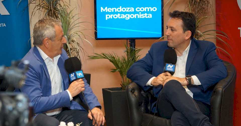 tadeo-garcia-zalazar:-«mendoza-es-una-de-las-cuatro-provincias-que-no-interrumpio-las-clases»