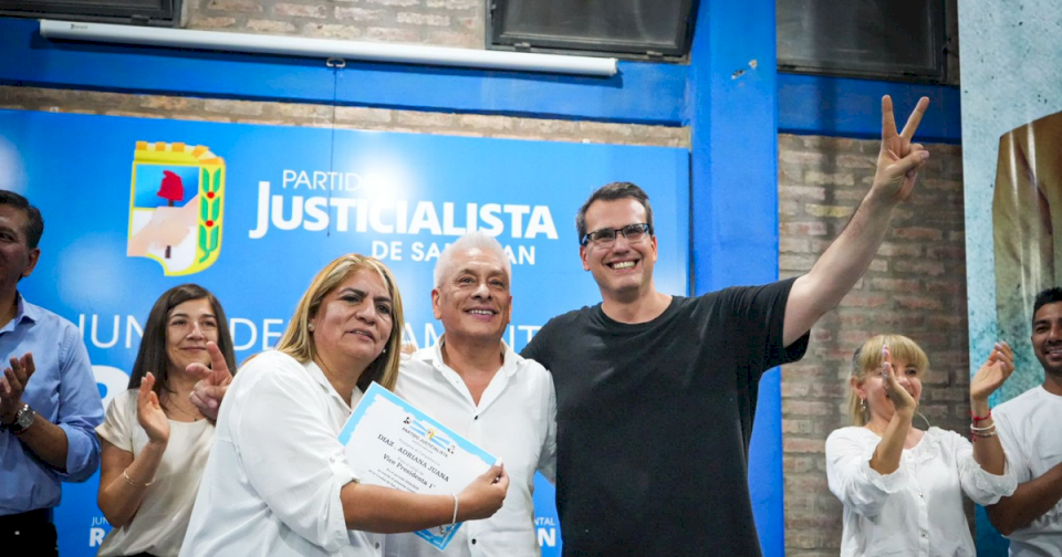 Con Gioja y sin Uñac, Munisaga asumió como presidente de la Junta de Rawson y es el primero del PJ