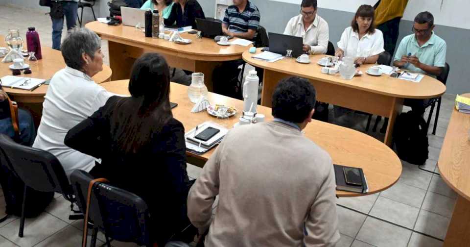 En Río Negro, en la paritaria docente no hubo oferta salarial y qué propuso Educación para las licencias gremiales