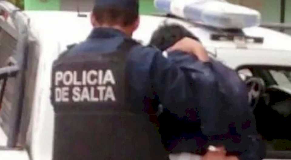 salvador-mazza:-imputan-a-efectivo-policial-que-borracho-amenazo-con-un-arma-a-varios-jovenes