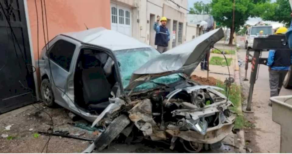 el-cantante-de-la-contra-sufrio-grave-accidente-de-transito-en-rafaela