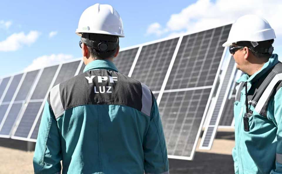 YPF estrena el RIGI: invertirá USD 220 millones en un parque de energía solar en Mendoza